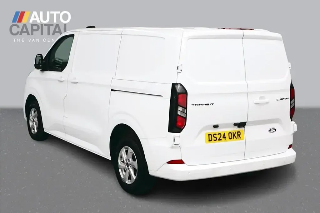 Used Ford Transit Custom Limited 136 HP (100 kW) 2024 White Van