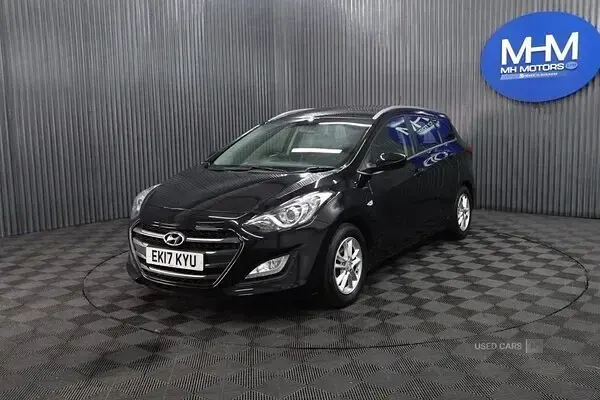 Used Hyundai i30 SE 2017 Black Estate