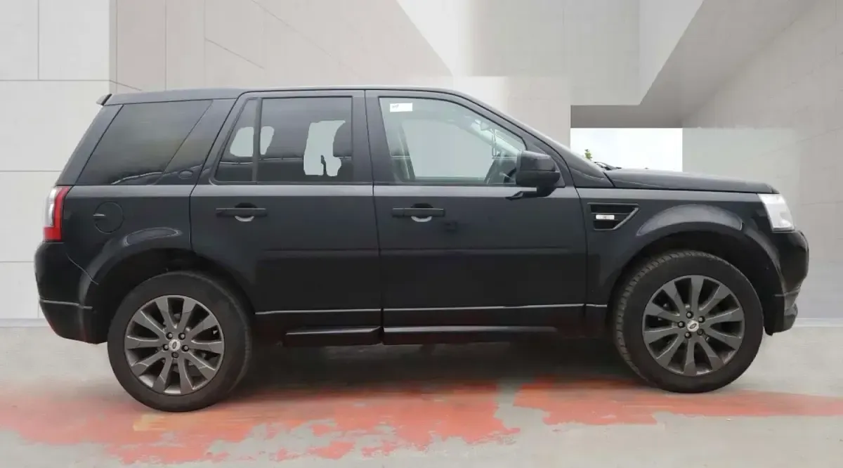 Used Land Rover Freelander 2 187 HP (137 kW) 2012 Black SUV