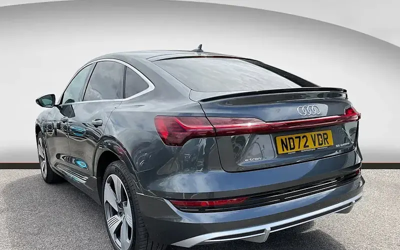 Usado Audi e-tron Sportback S-Line 300 kW (408 HP) 2022 SUV