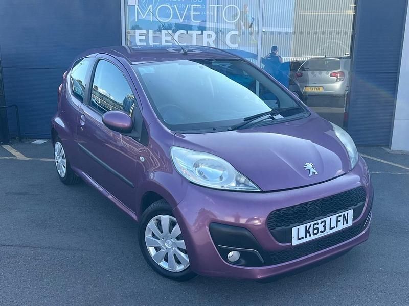 Mauve/purple Used 2013 Peugeot 107 Active Hatchback | £3,295 (Fair price) - Image 1/4