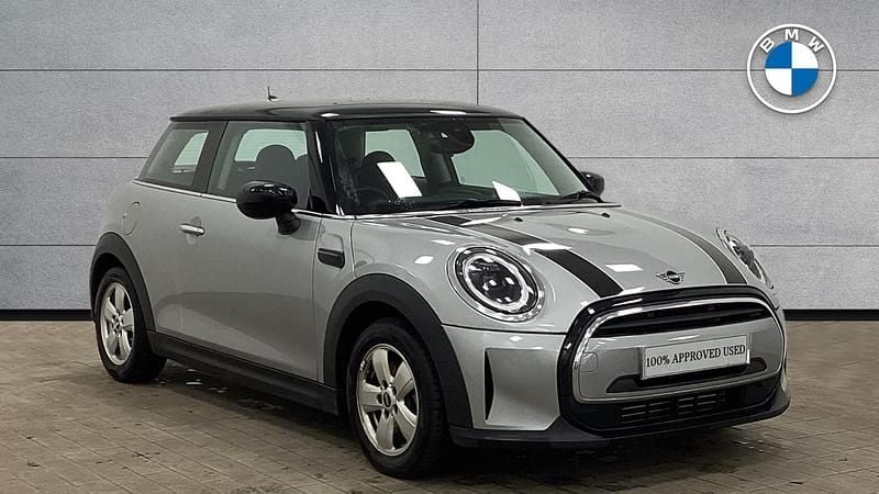 Silver Used 2023 Mini Cooper Classic Hatchback | £18,995 (Good price) - Image 1/4