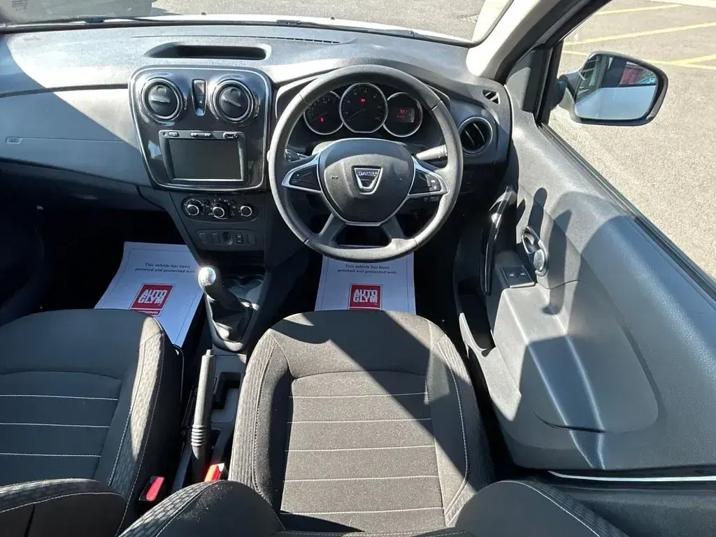 Used Dacia Sandero Comfort 90 HP (66 kW) 2020 White Hatchback