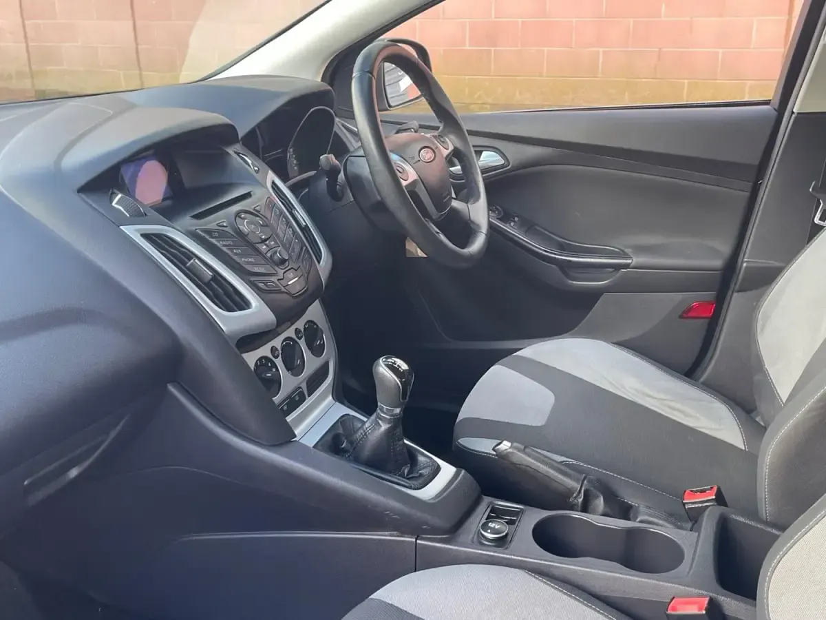 Usado Ford Focus Zetec 2012 Preto Citadino