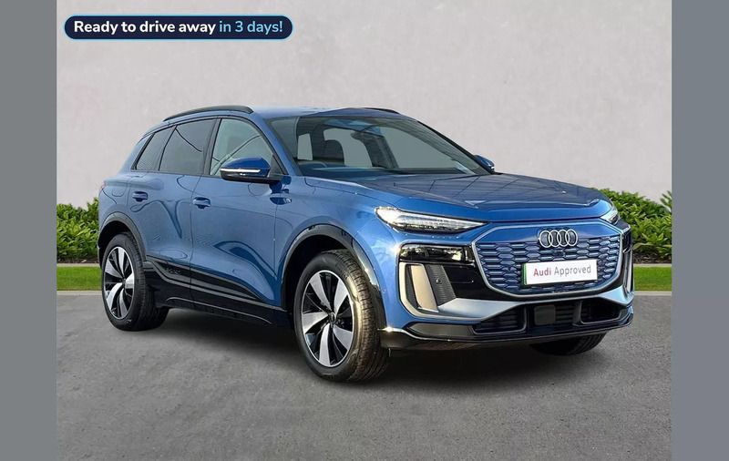 Blue Used 2025 Audi Q6 e-tron S-Line SUV | £53,999 - Image 1/4