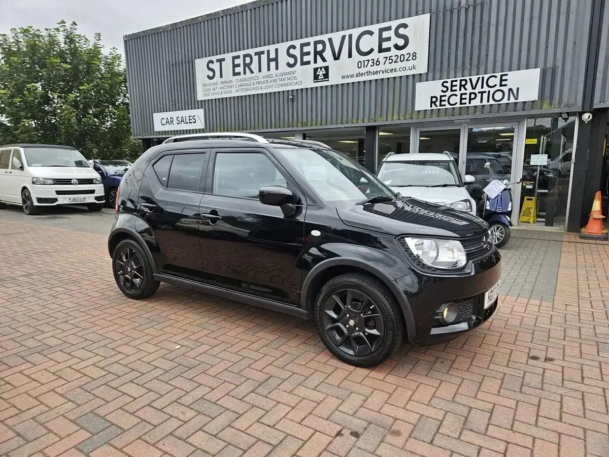 Used Suzuki Ignis SZ-T 90 HP (66 kW) 2017 Black SUV