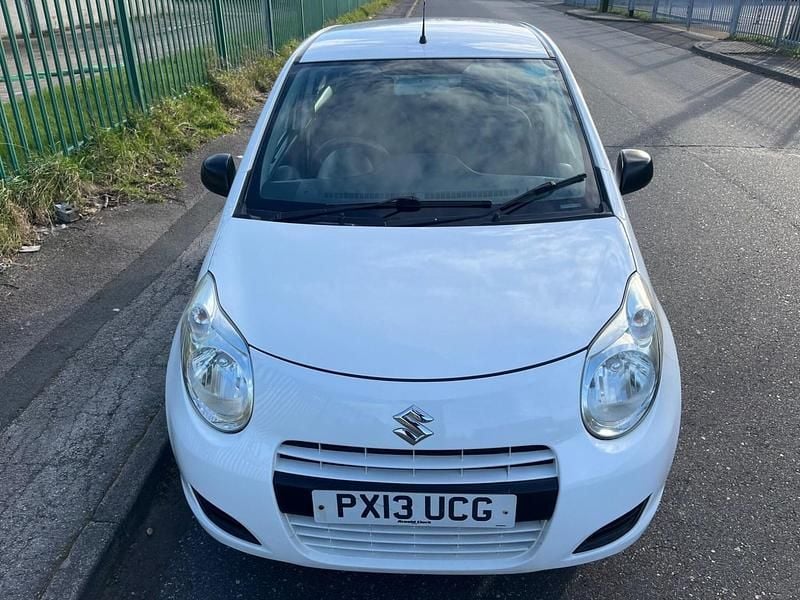 Used Suzuki Alto SZ3 68 HP (50 kW) 2013 White Hatchback