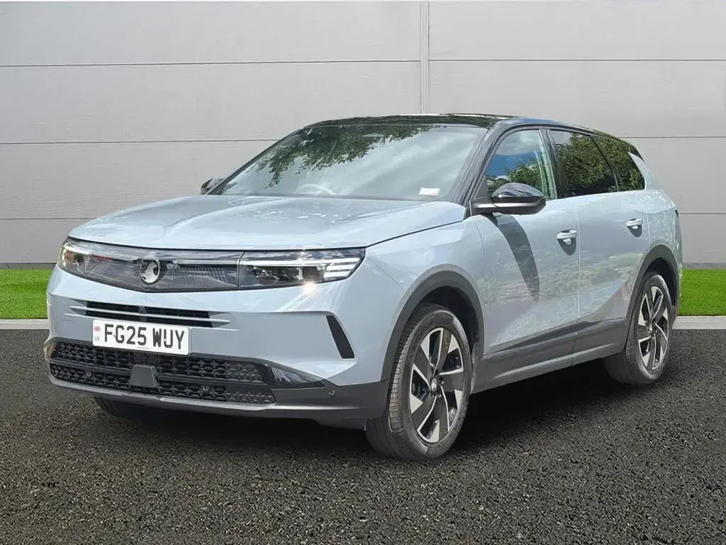 Used Vauxhall Grandland X Ultimate 136 HP (100 kW) 2025 Grey SUV