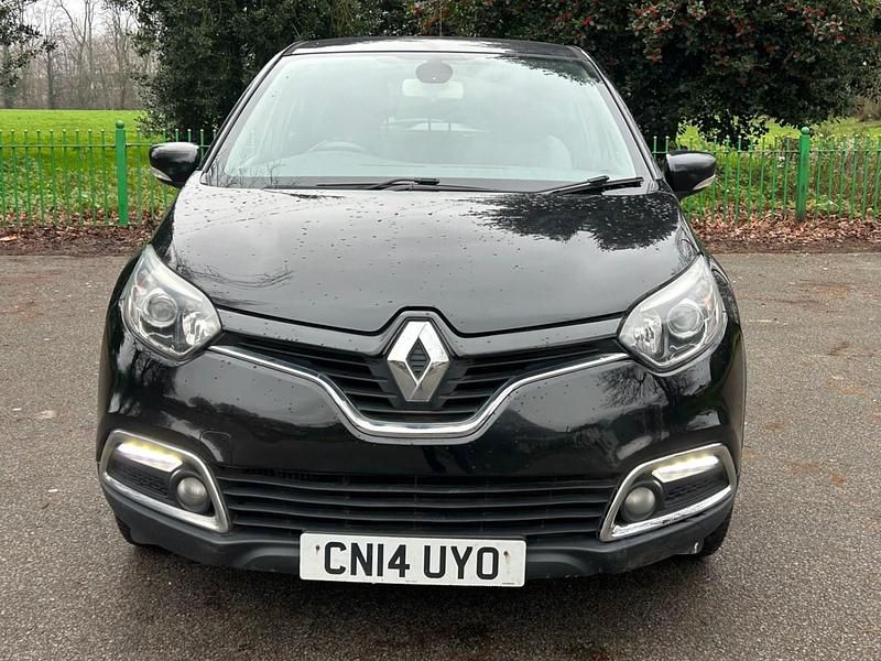 Used Renault Captur Dynamique 90 HP (66 kW) 2014 Black SUV