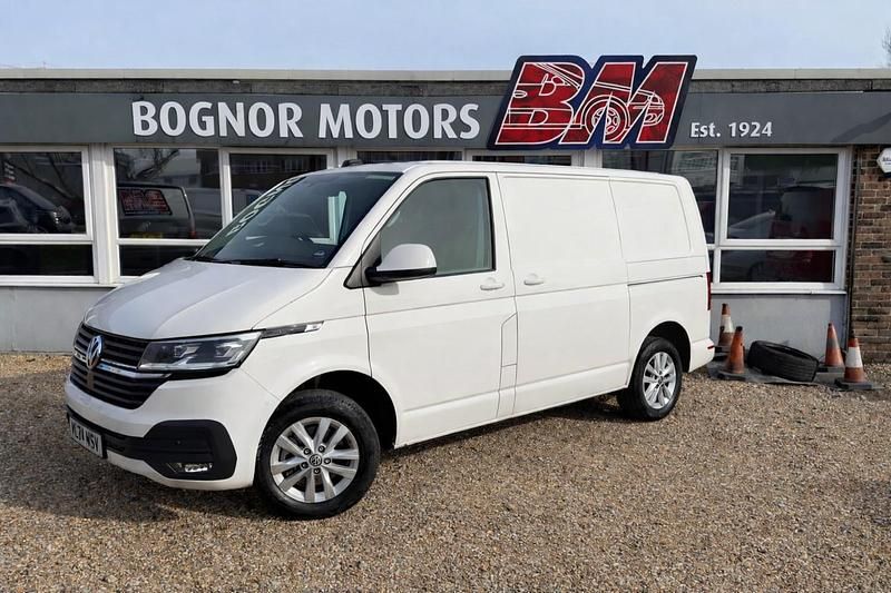 Used VW Transporter Highline 150 HP (110 kW) 2024 White Van