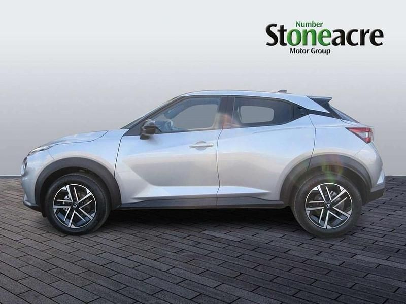 New Nissan Juke N-Connecta 143 HP (105 kW) 2025 Silver SUV