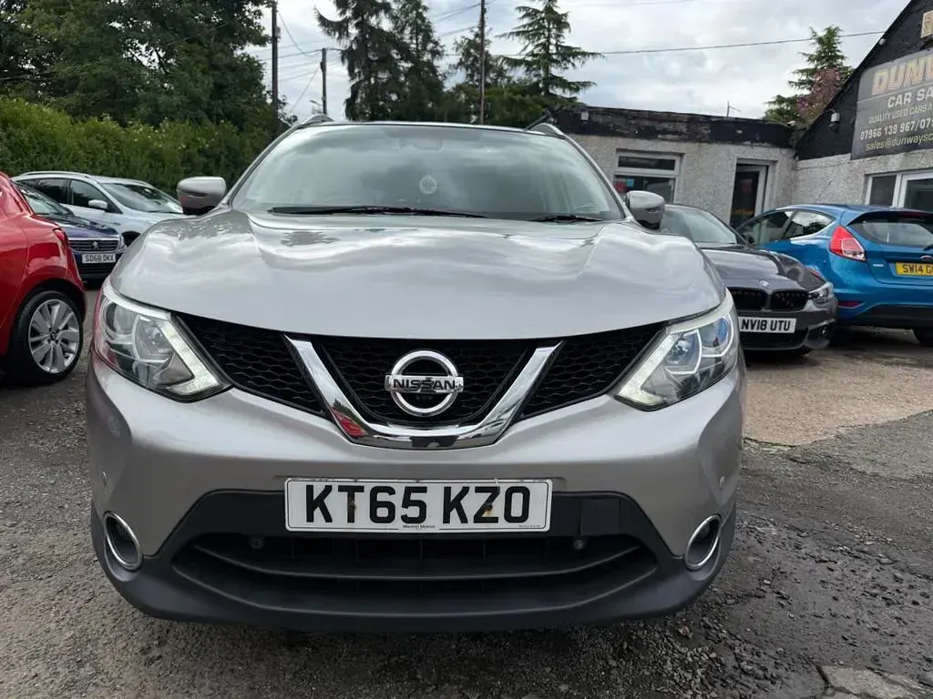 Used Nissan Qashqai N-TEC 110 HP (80 kW) 2016 Silver SUV