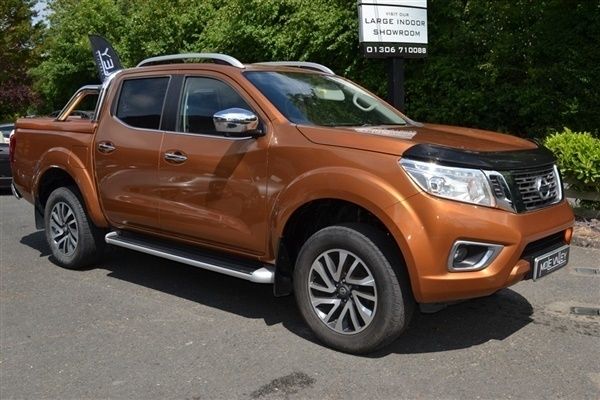 Gold Used 2018 Nissan Navara Tekna Pickup | £20,995 (Fair price) - Image 1/1