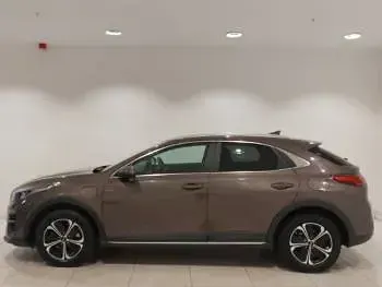 Used Kia XCeed 2021 Brown SUV