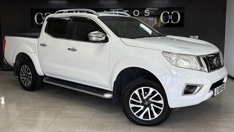 White Used 2018 Nissan Navara Tekna Pickup | £16,990 (Expensive) - Image 1/4