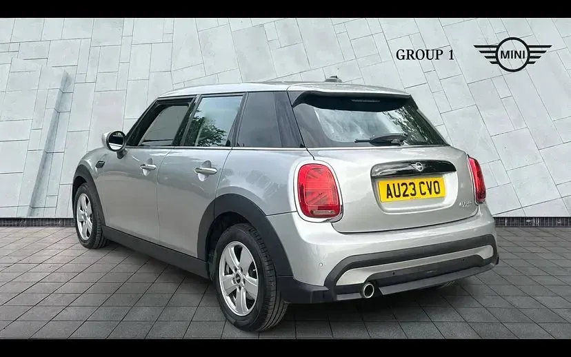Used Mini Cooper Classic 134 HP (98 kW) 2023 Silver Hatchback