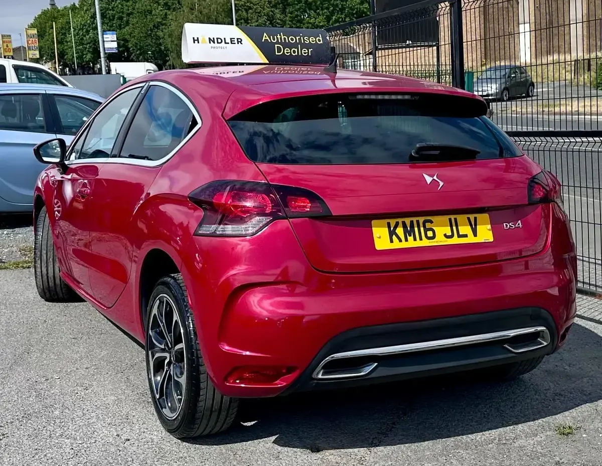 Used DS Automobiles DS4 Prestige 150 HP (110 kW) 2016 Red Hatchback