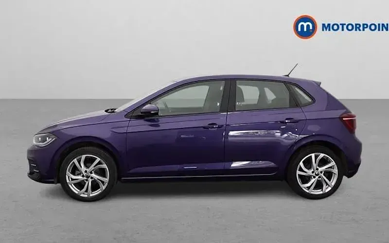 Used VW Polo Style 95 HP (69 kW) 2023 Mauve/purple Hatchback