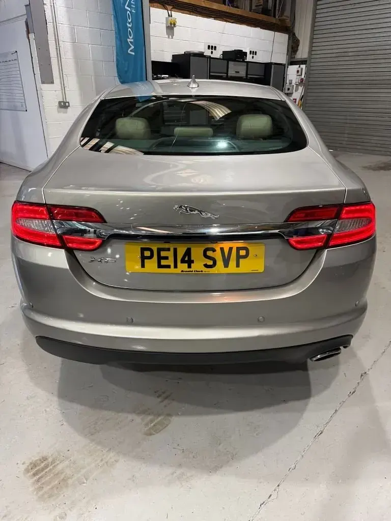 Used Jaguar XF Luxury 2014 Gold Sedan