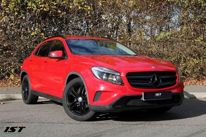 Red Used 2014 Mercedes 220 SE Estate | £7,895 - Image 1/4
