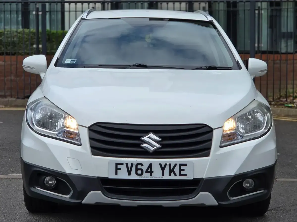 Używany Suzuki SX4 SZ-T 2015 Biały Hatchback