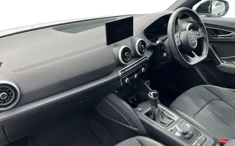 Usado Audi SQ2 Black Edition 300 HP (220 kW) 2023 Branco SUV