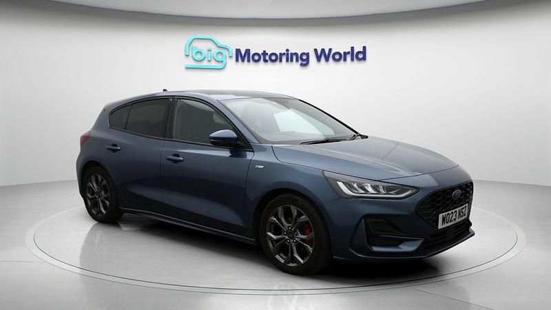 Used 2023 Ford Focus ST-Line | £13,300 (Fair price) - Image 1/4