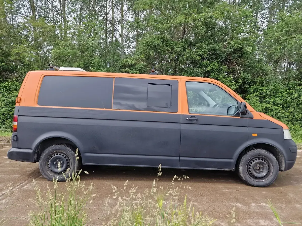 Used VW Transporter 102 HP (75 kW) 2005 Orange Van