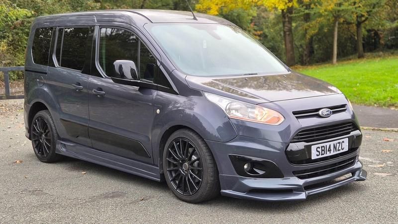 Blue Used 2014 Ford Tourneo Connect Zetec MPV | £7,790 (Fair price) - Image 1/4