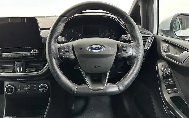 Used Ford Fiesta ST-Line 95 HP (69 kW) 2021 White Hatchback