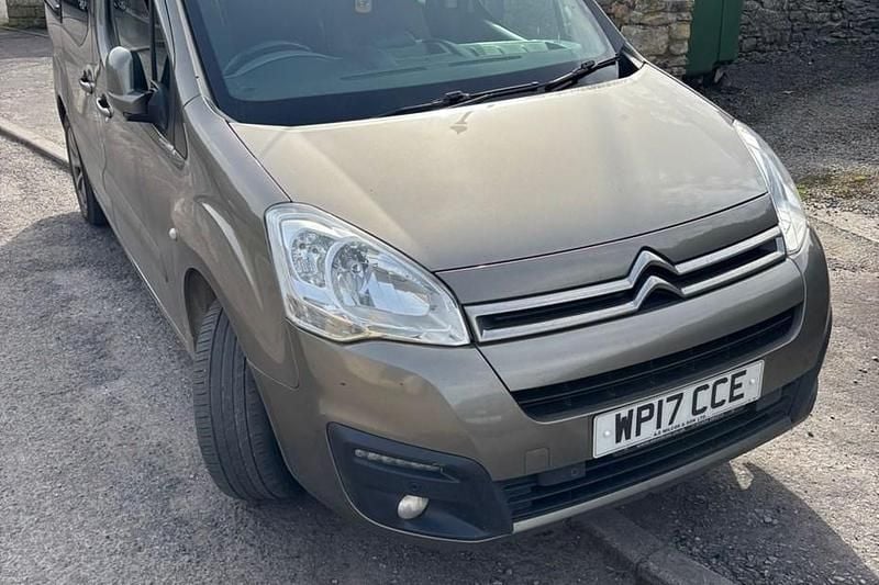 Used Citroën Berlingo Flair 100 HP (73 kW) 2017 Brown MPV