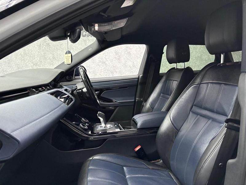 Used Land Rover Range Rover evoque SE Dynamic 2019 White Estate