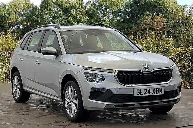 Brilliant silver metallic Used 2024 Skoda Kamiq SE SUV | £16,490 (Good price) - Image 1/4