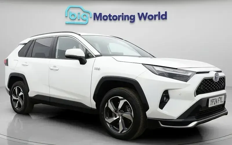 Usado Toyota RAV4 Design 306 HP (225 kW) 2026 SUV