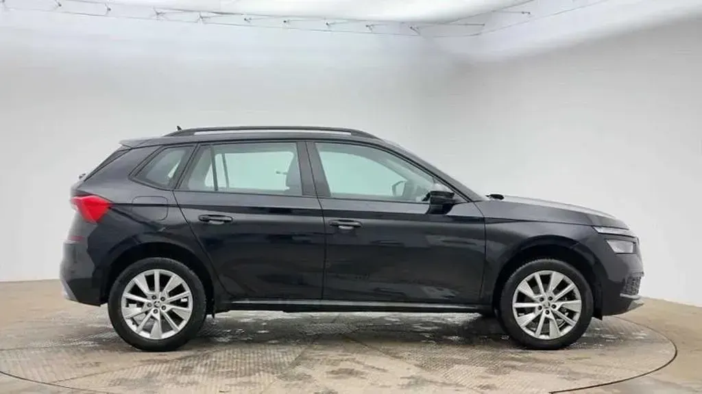Used Skoda Kamiq SE 110 HP (80 kW) 2024 Black SUV