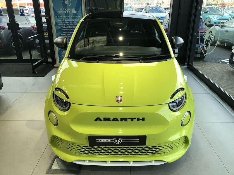 New 2025 Abarth 500e Scorpionissima Hatchback | £25,995 (Super price) - Image 1/4