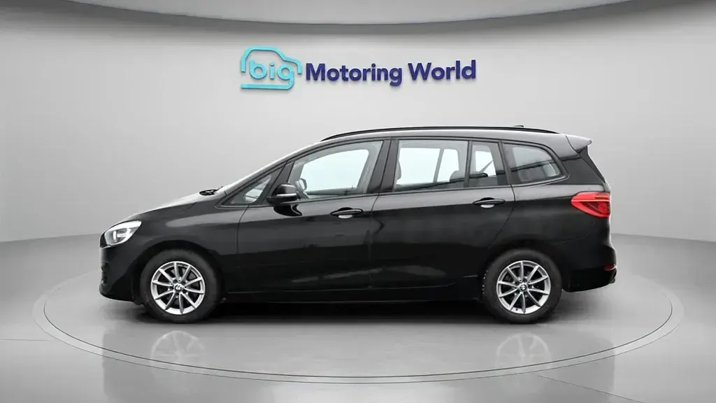 Begagnad BMW 218 140 HK (102 kW) 2019 Svart Minibuss