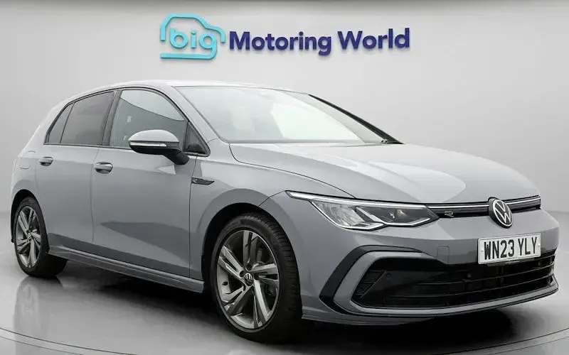 Used VW Golf VIII R-line 150 HP (110 kW) 2023 Hatchback