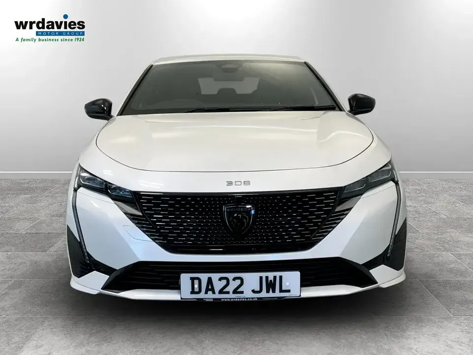 Used Peugeot 308 GTi 130 HP (95 kW) 2022 White Hatchback