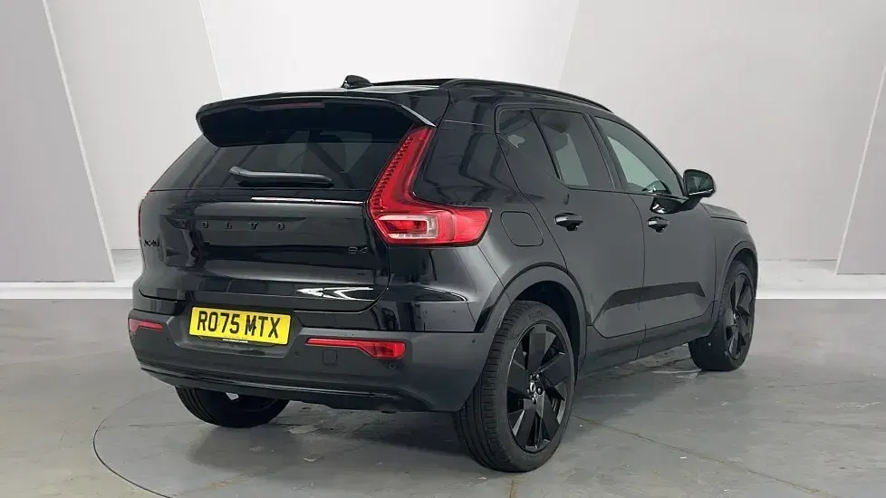 Used Volvo XC40 Ultra 194 HP (142 kW) 2025 Black SUV