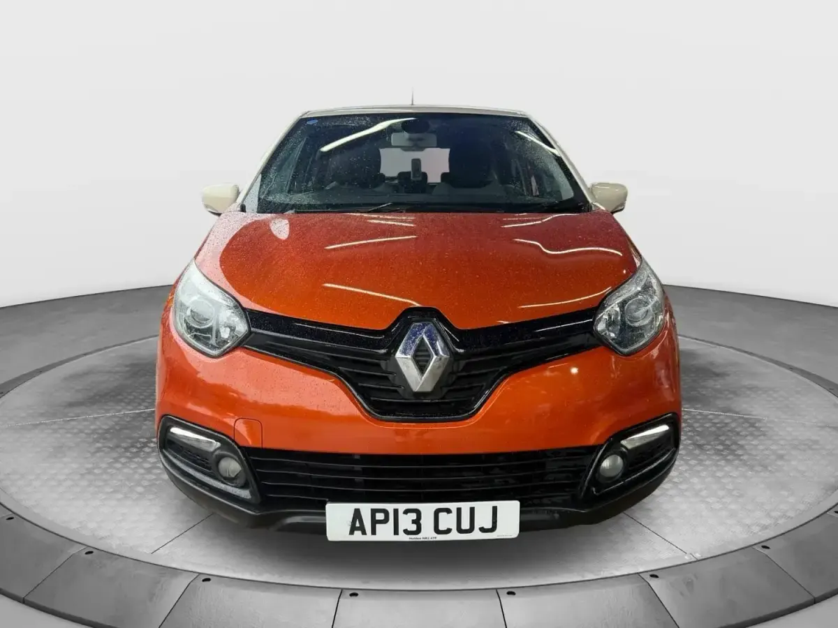 Używany Renault Captur Dynamique 90 KM (66 kW) 2013 Pomarańczowy SUV