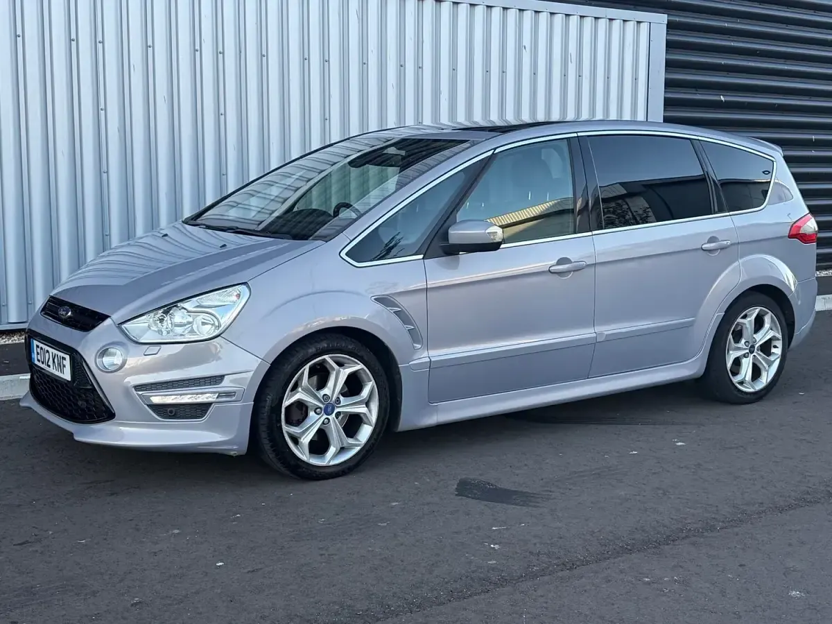 Used Ford S-MAX Titanium X 200 HP (147 kW) 2012 Silver MPV