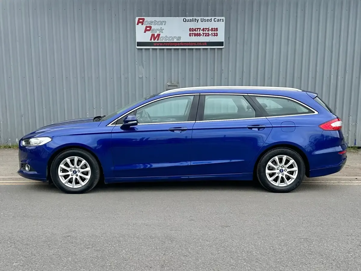 Used Ford Mondeo Zetec 150 HP (110 kW) 2015 Deep impact blue Estate