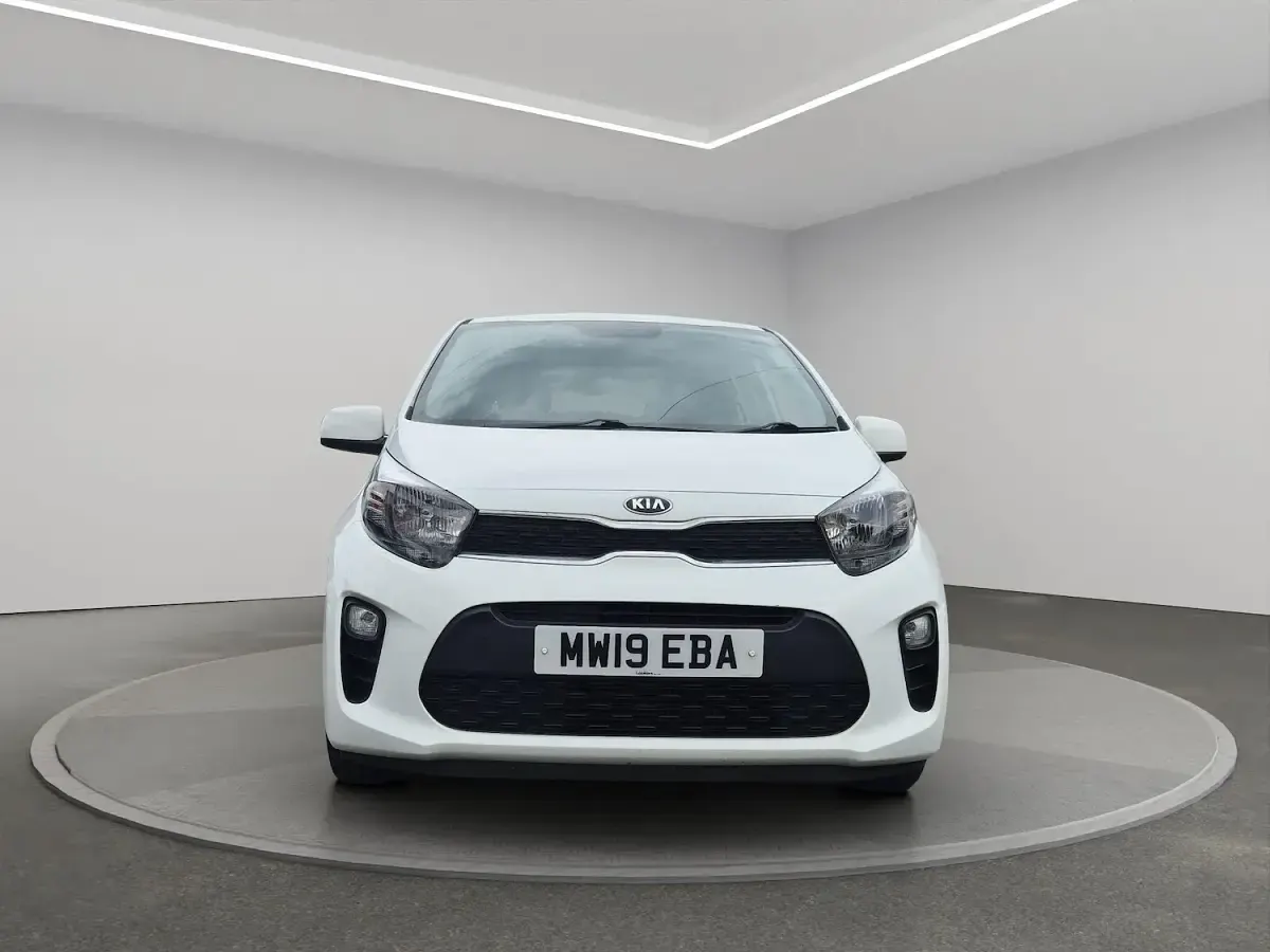 Used Kia Picanto 84 HP (61 kW) 2019 White Hatchback