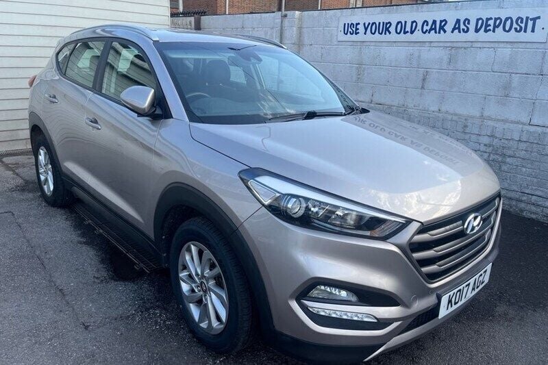 Beige Used 2017 Hyundai Tucson SE SUV | £10,990 (Good price) - Image 1/1