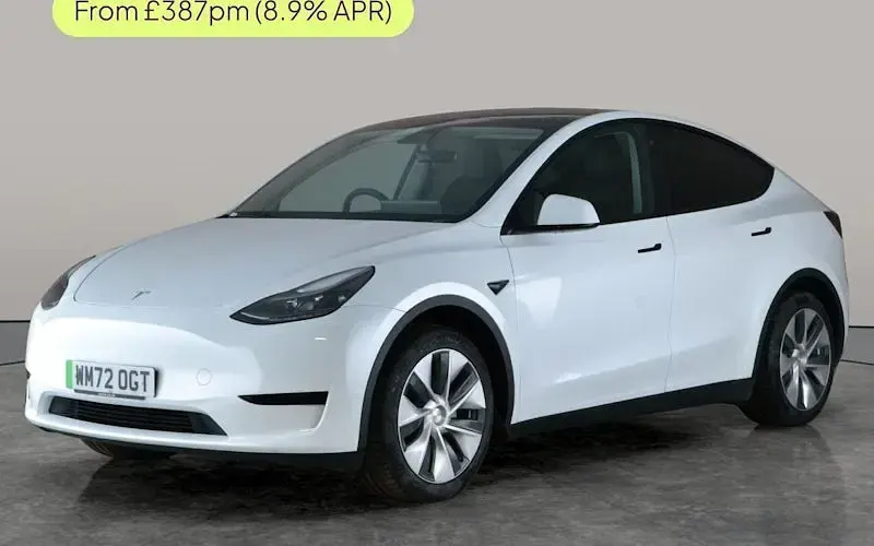 Begagnad Tesla Model Y RWD 219 kW (299 HK) 2024 SUV