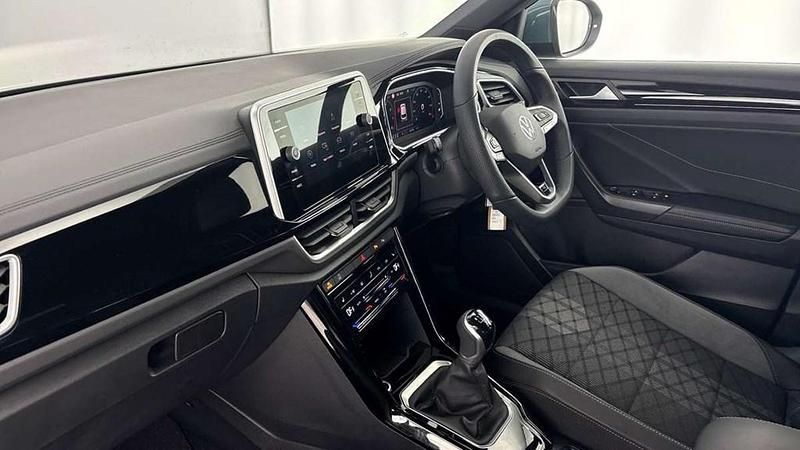 Usado VW T-Roc R-line 150 HP (110 kW) 2025 Azul SUV