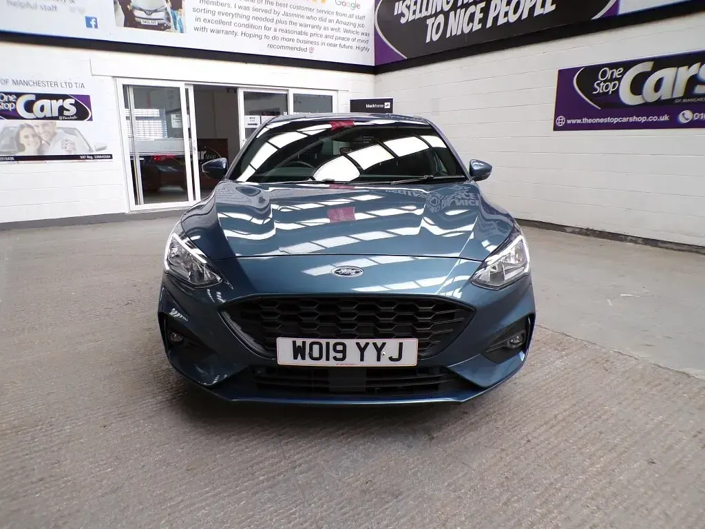 Used Ford Focus ST-Line 120 HP (88 kW) 2019 Blue Hatchback