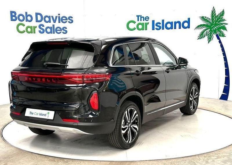 New Skywell BE11 150 kW (204 HP) 2026 Black SUV