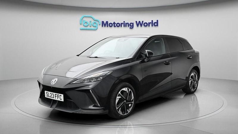 Usado MG MG4 EV Trophy 319 kW (435 HP) 2023 Citadino
